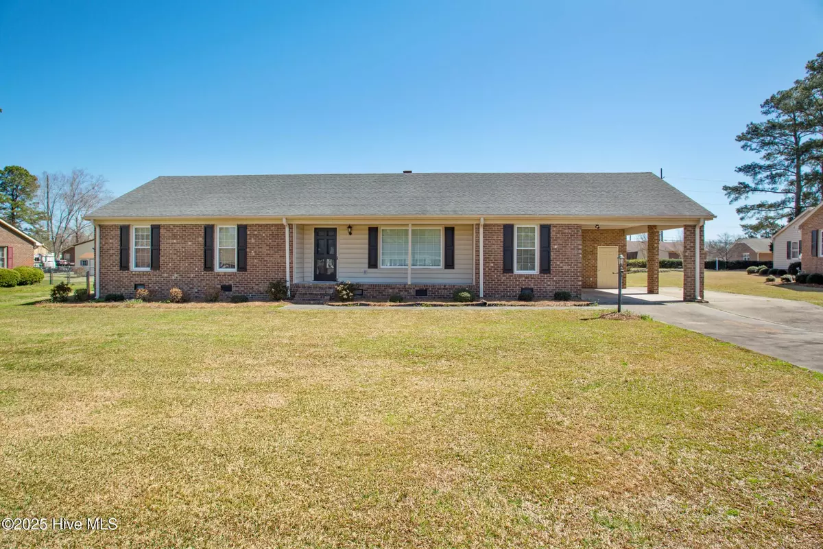 Kinston, NC 28504,3007 Camelot DR