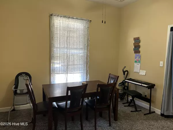 Laurinburg, NC 28352,417 Cleveland ST