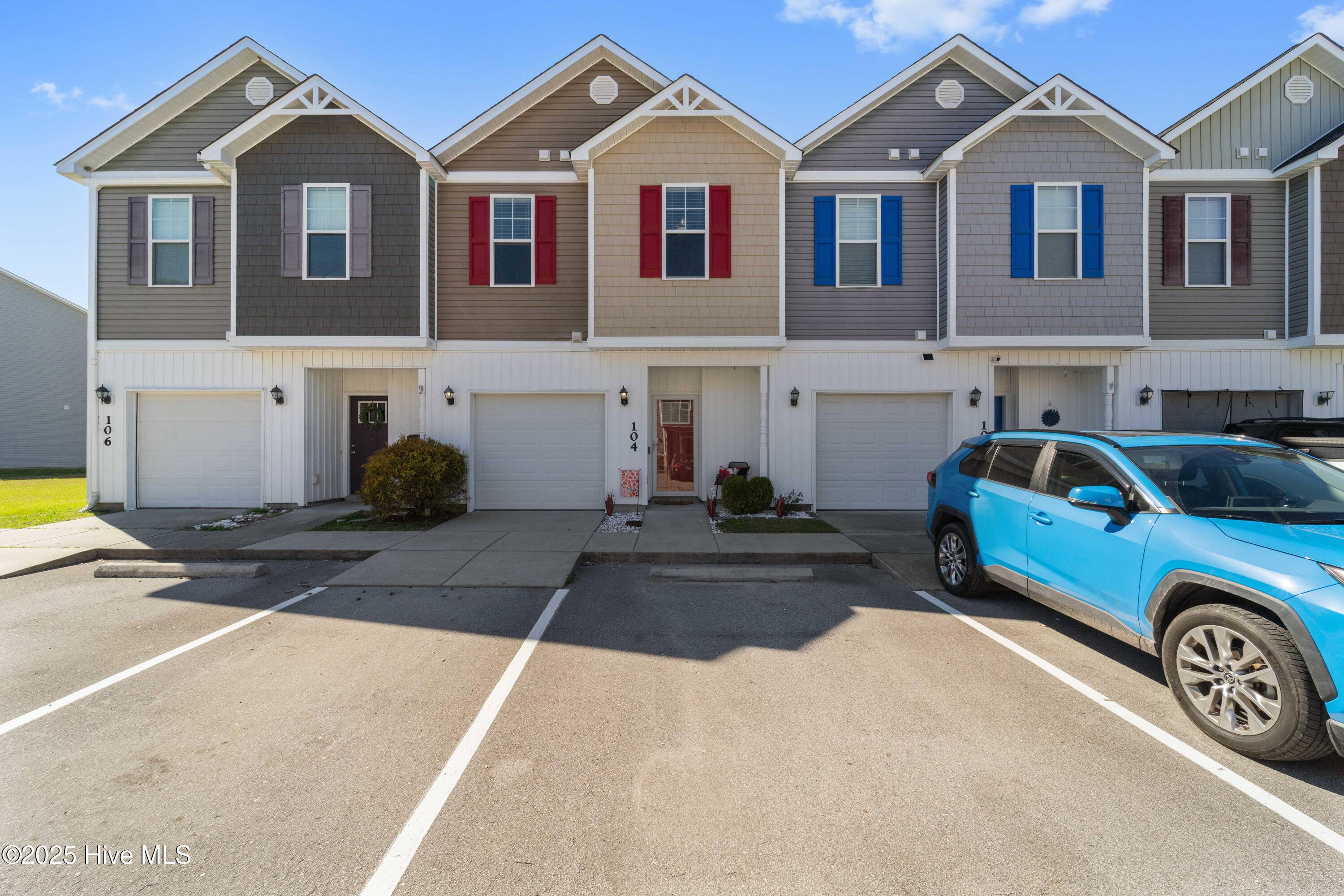 104 Waterstone LN, Jacksonville, NC 28546