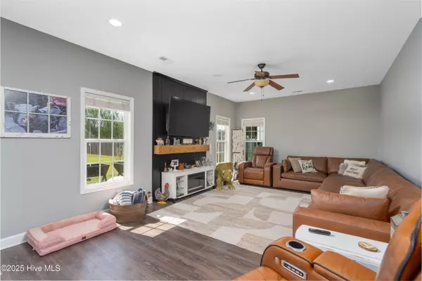 Richlands, NC 28574,107 Woods Run CIR