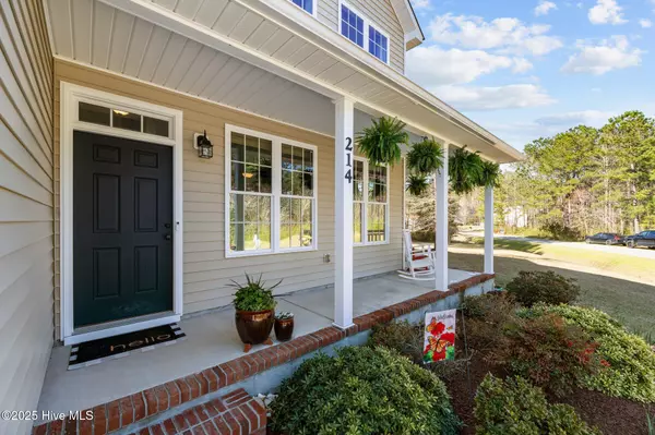 New Bern, NC 28560,214 Green Trees DR