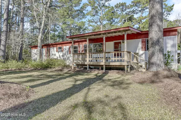 Sneads Ferry, NC 28460,112 Sherry ST
