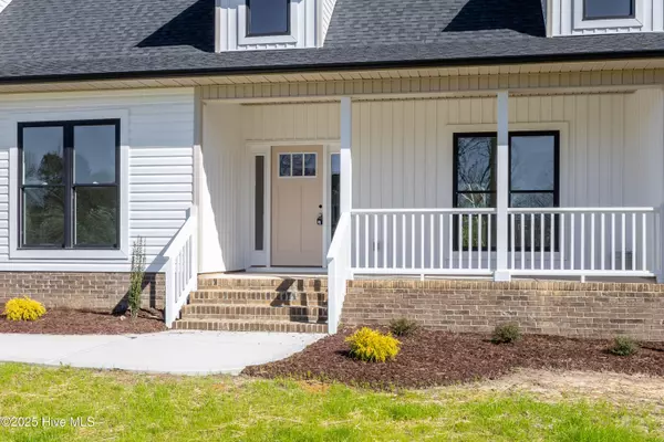 Clinton, NC 28328,151 Cabin Creek LN