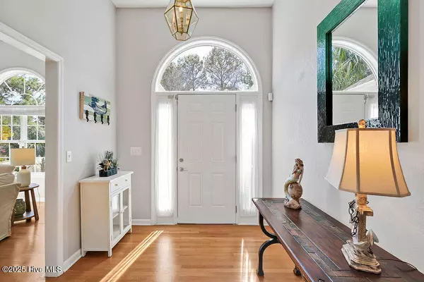 Carolina Beach, NC 28428,124 Lighthouse DR