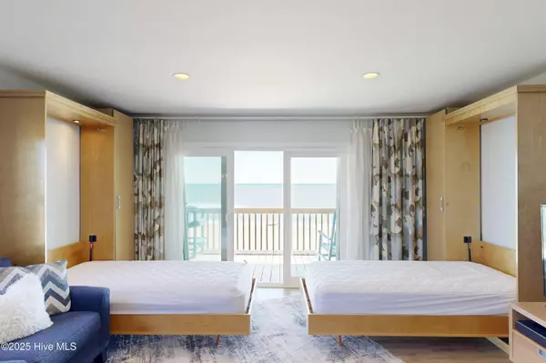 Surf City, NC 28445,918 N New River DR #116