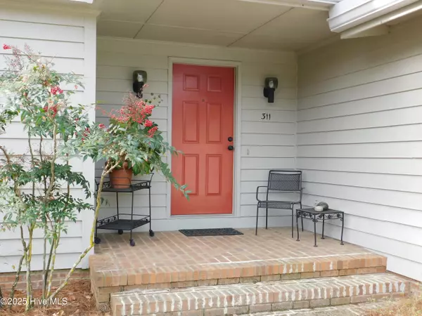 Laurinburg, NC 28352,311 Montrose LN