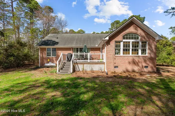 New Bern, NC 28560,2032 Royal Pines DR