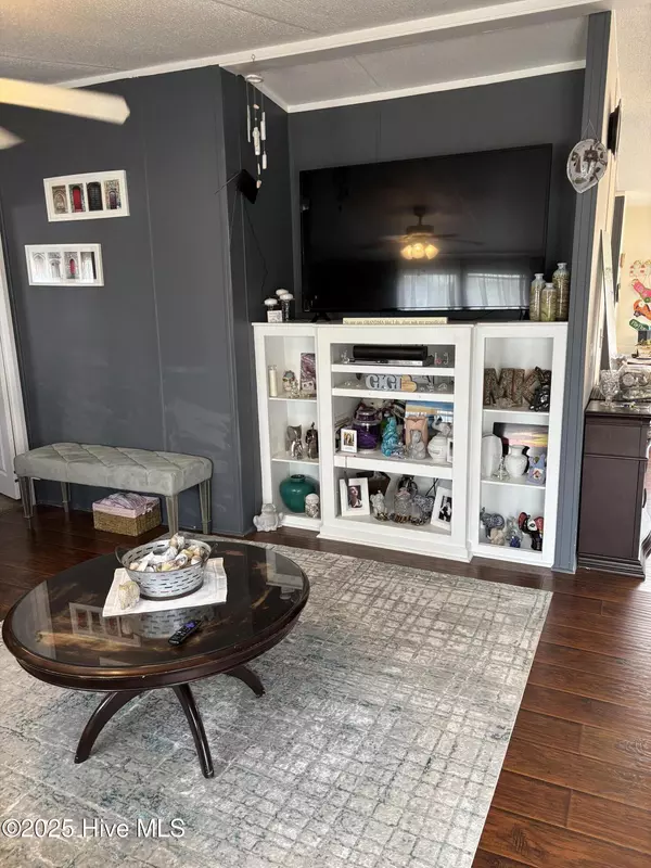 Ernul, NC 28527,1607 Cool Springs RD