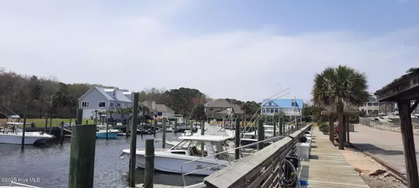 Wilmington, NC 28409,801 Paoli CT #45' Wet Slip #054