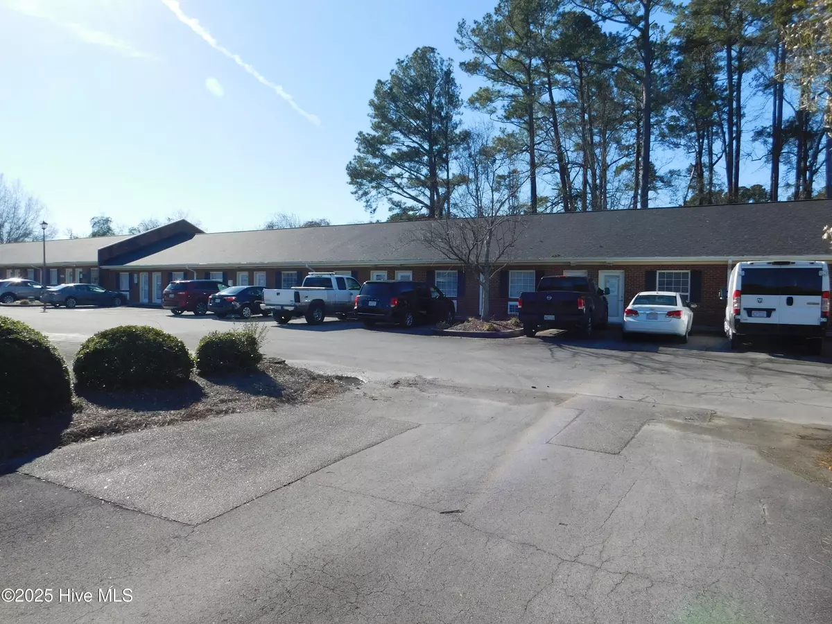 New Bern, NC 28562,1263 Colony DR
