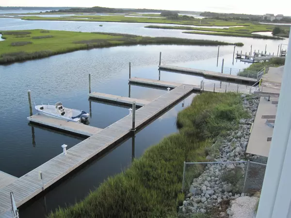 Surf City, NC 28445,111 N New River DR #P42