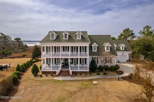 Cedar Point, NC 28584,226 Royal Oaks CT