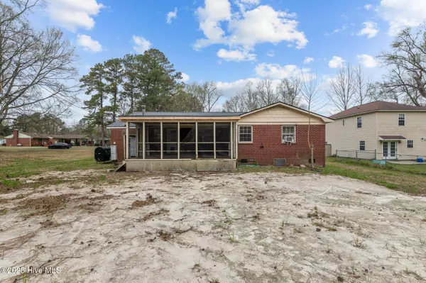 New Bern, NC 28562,1715 Charles ST