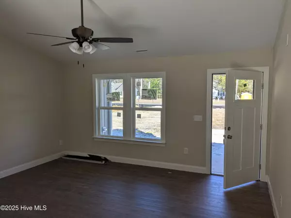 Currie, NC 28435,159 Montague RD