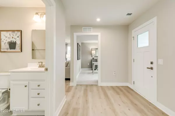 Moyock, NC 27958,102 Tuscorora LN