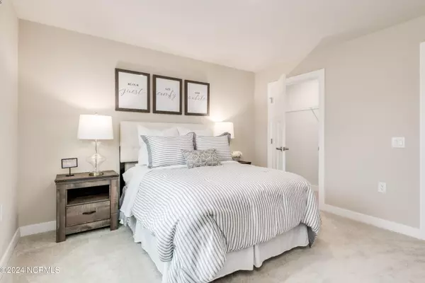 Moyock, NC 27958,102 Tuscorora LN