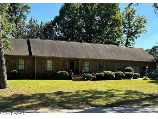 5050 Country Club DR N, Wilson, NC 27896