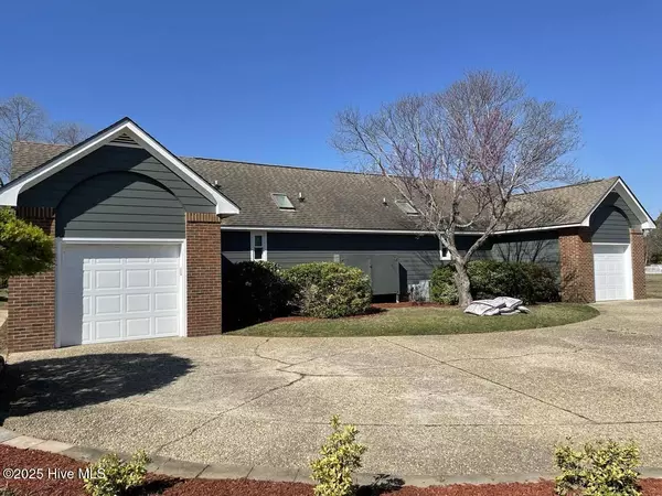 Harrells, NC 28444,806 Bay Tree DR