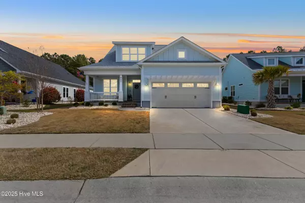 537 Moss Lake LN, Holly Ridge, NC 28445
