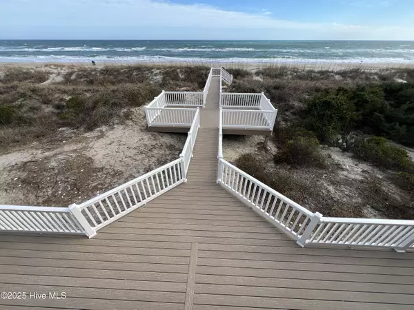Emerald Isle, NC 28594,4705 Ocean DR W
