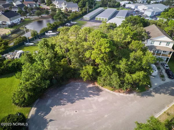 Carolina Beach, NC 28428,116 Island Mimosa DR