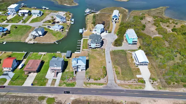 North Topsail Beach, NC 28460,1687 New River Inlet RD