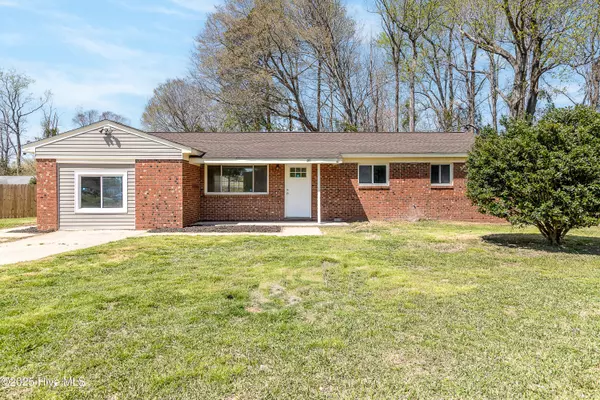 200 Dale DR,  Jacksonville,  NC 28540