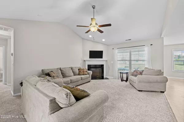 Greenville, NC 27834,1220 Teakwood DR