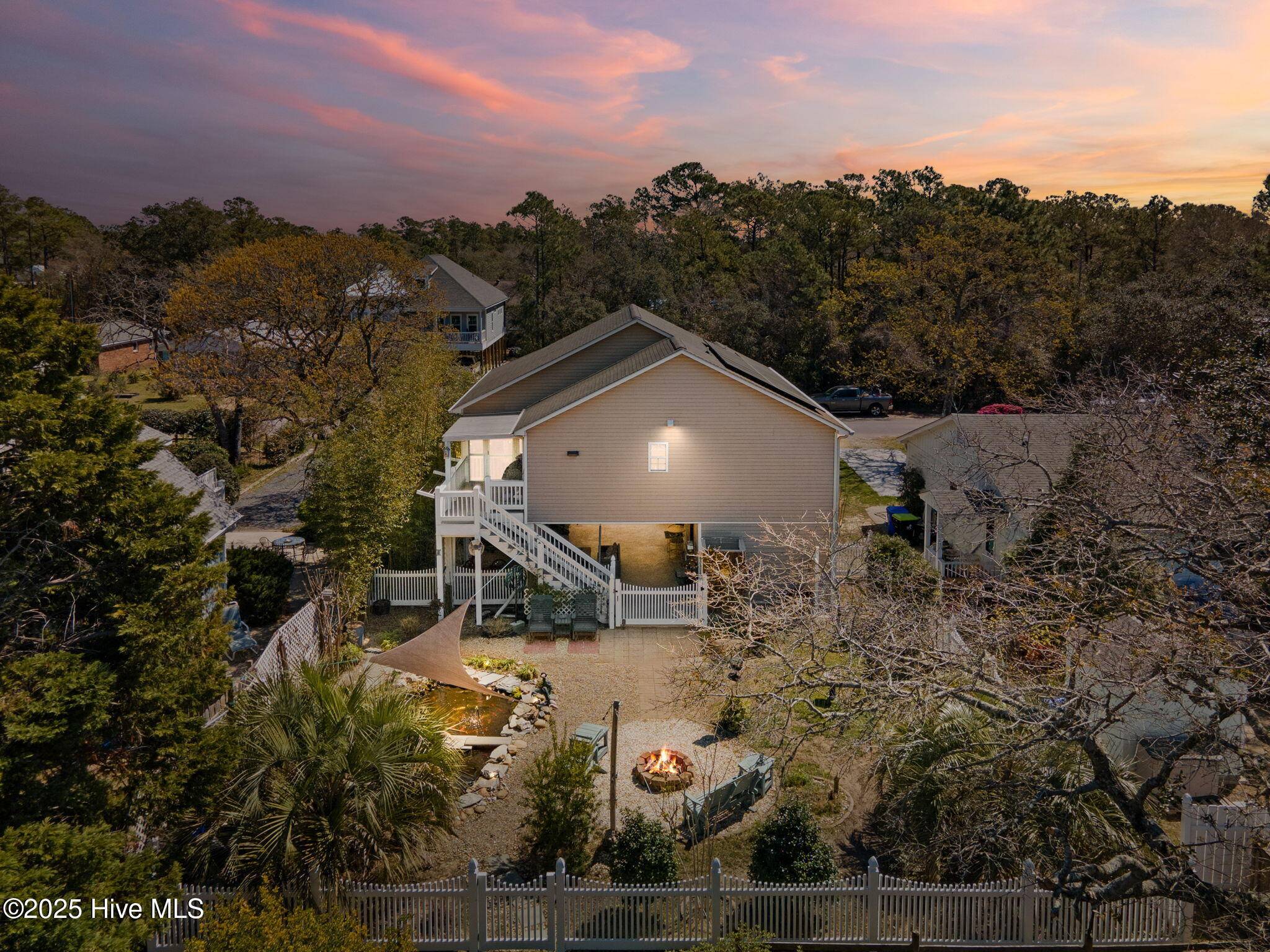 Oak Island, NC 28465,115 NE 38th ST