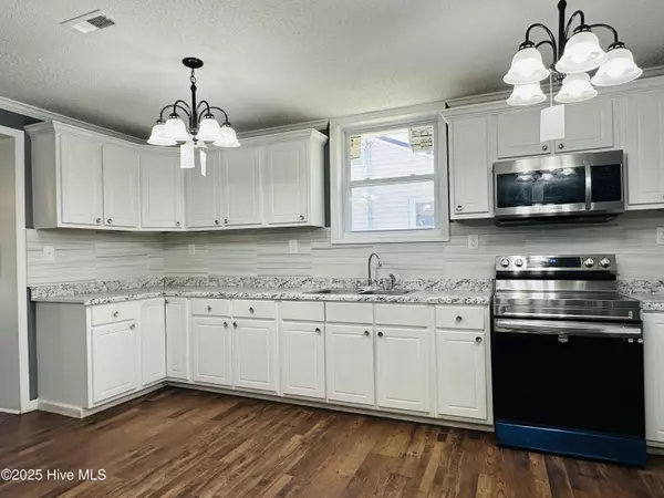 Warsaw, NC 28398,315 W Hill ST