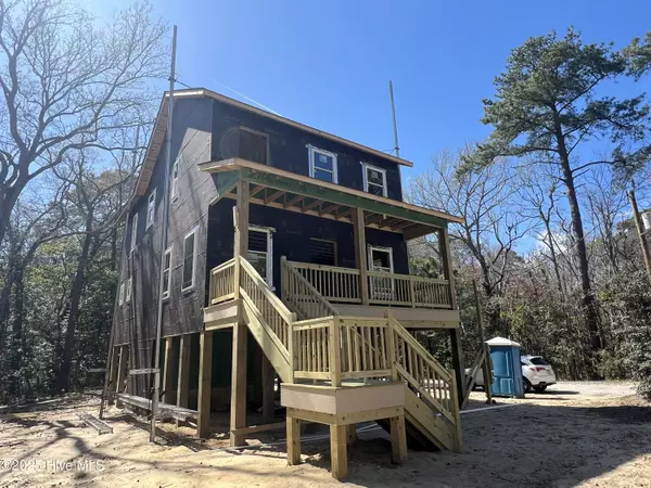 Jarvisburg, NC 27947,211 Colonial Beach RD