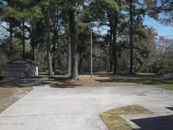 Poplar Branch, NC 27965,5707 Caratoke HWY