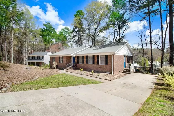 Garner, NC 27529,104 Amberhill CT