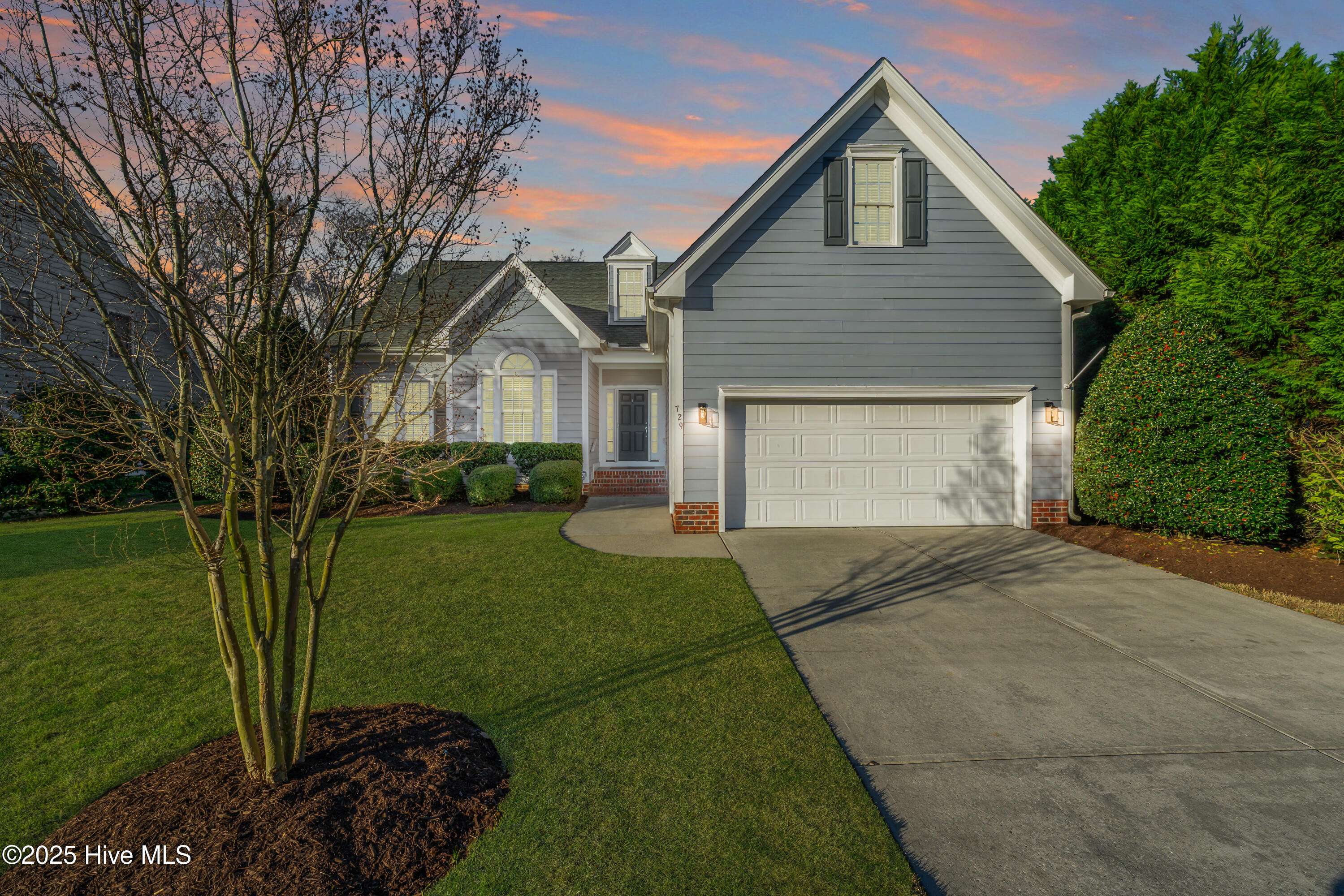 729 Wine Cellar CIR, Wilmington, NC 28411