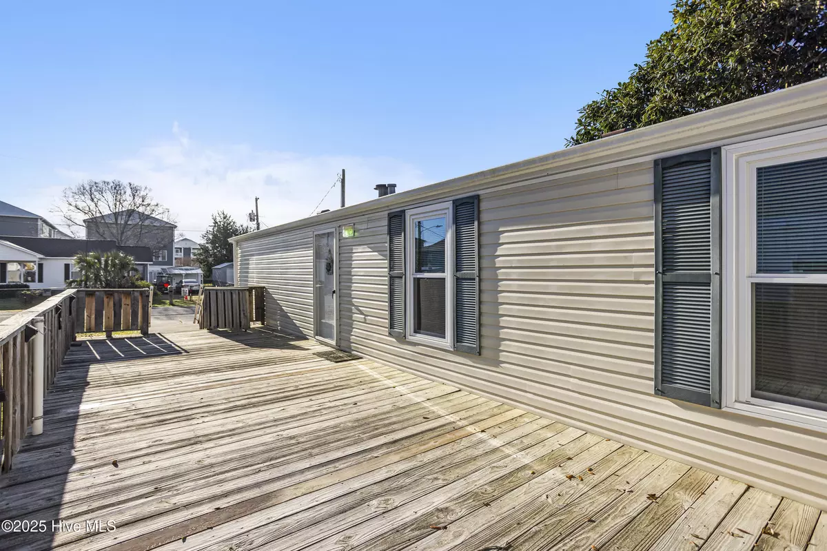 Carolina Beach, NC 28428,1516 Mackerel LN