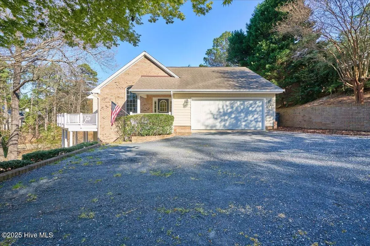 West End, NC 27376,108 Clay CIR