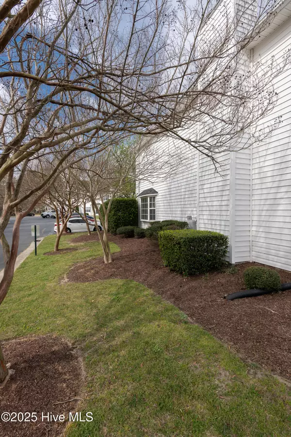 Greenville, NC 27834,975 Spring Forest RD #B1