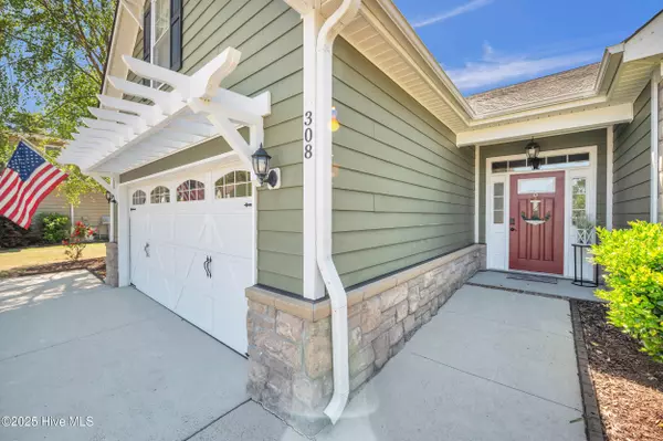 Wilmington, NC 28412,308 Julia DR