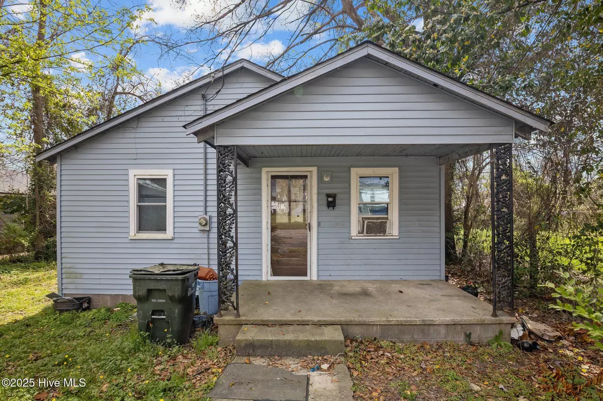 Washington, NC 27889,229 W 7th ST