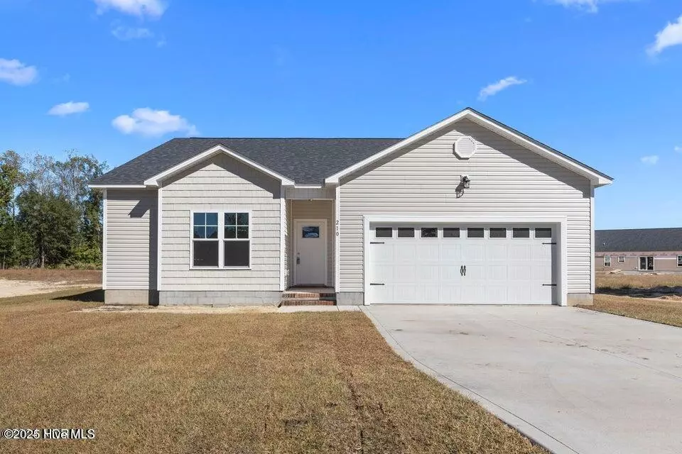 Jacksonville, NC 28540,300 E Theriault CT