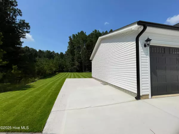 Kinston, NC 28504,1582 Patterson RD