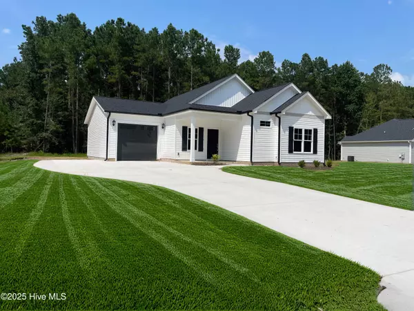 Kinston, NC 28504,1582 Patterson RD
