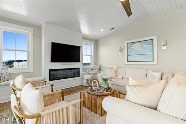 Ocean Isle Beach, NC 28469,13 Moore ST