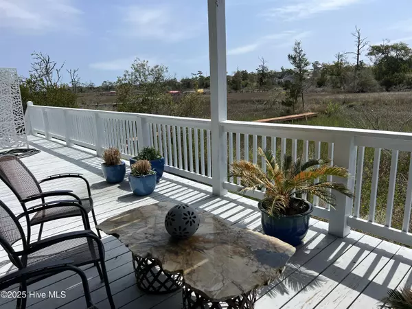 Emerald Isle, NC 28594,7327 Archers Creek DR