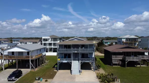Holden Beach, NC 28462,282 A Ocean BLVD W