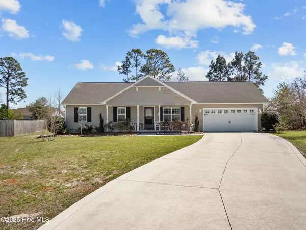 Hubert, NC 28539,503 Waldorf CT