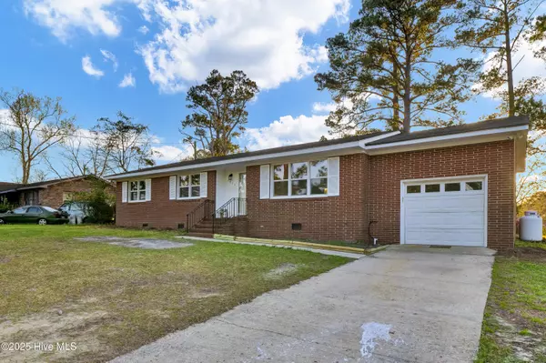 1013 Glenlea DR, Wilmington, NC 28405