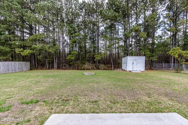 Hubert, NC 28539,149 Glenwood DR