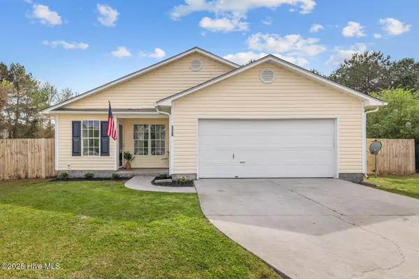 326 Commons DR S, Jacksonville, NC 28546