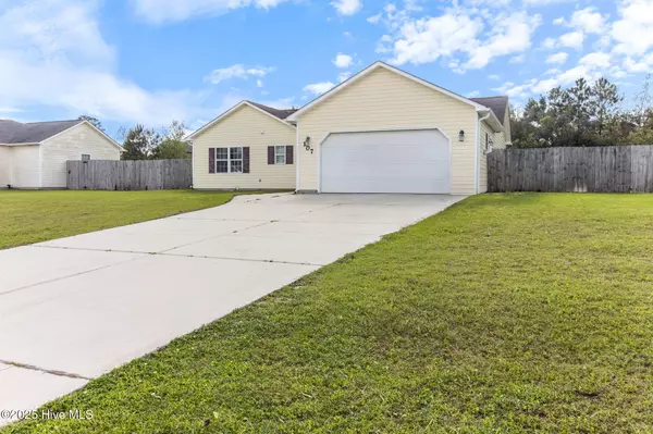 Hubert, NC 28539,107 Gamble WAY